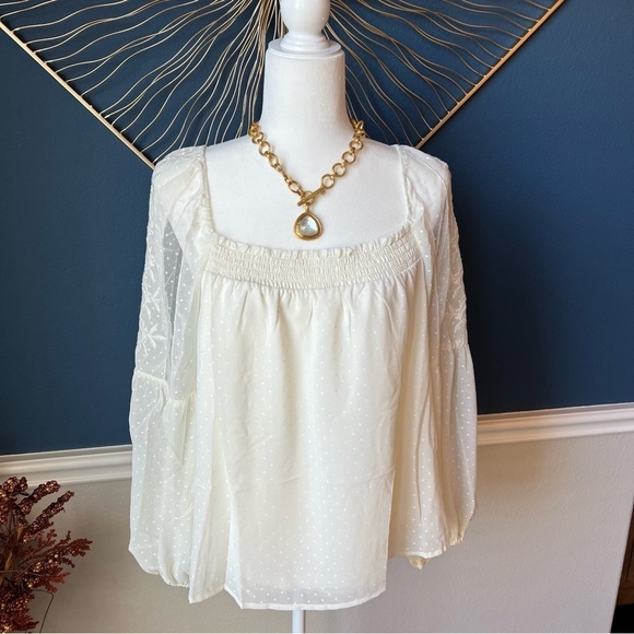 lovestitch Tops - NWT Lovestitch Romantic Cream Women's Top